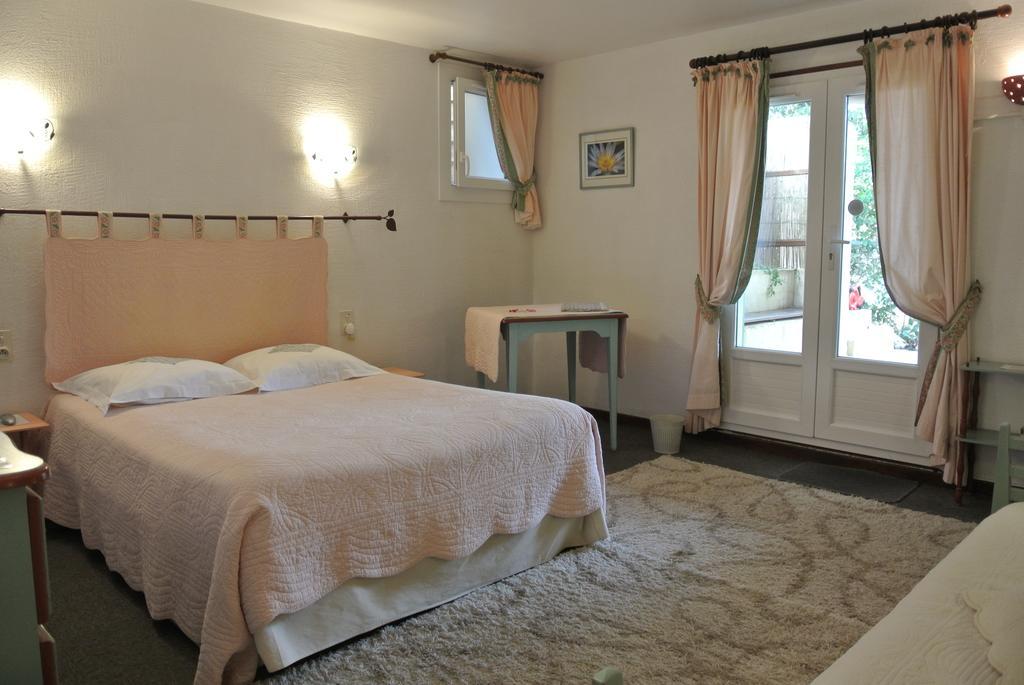 La Vieille Bastide Bed & Breakfast Flayosc Exterior photo