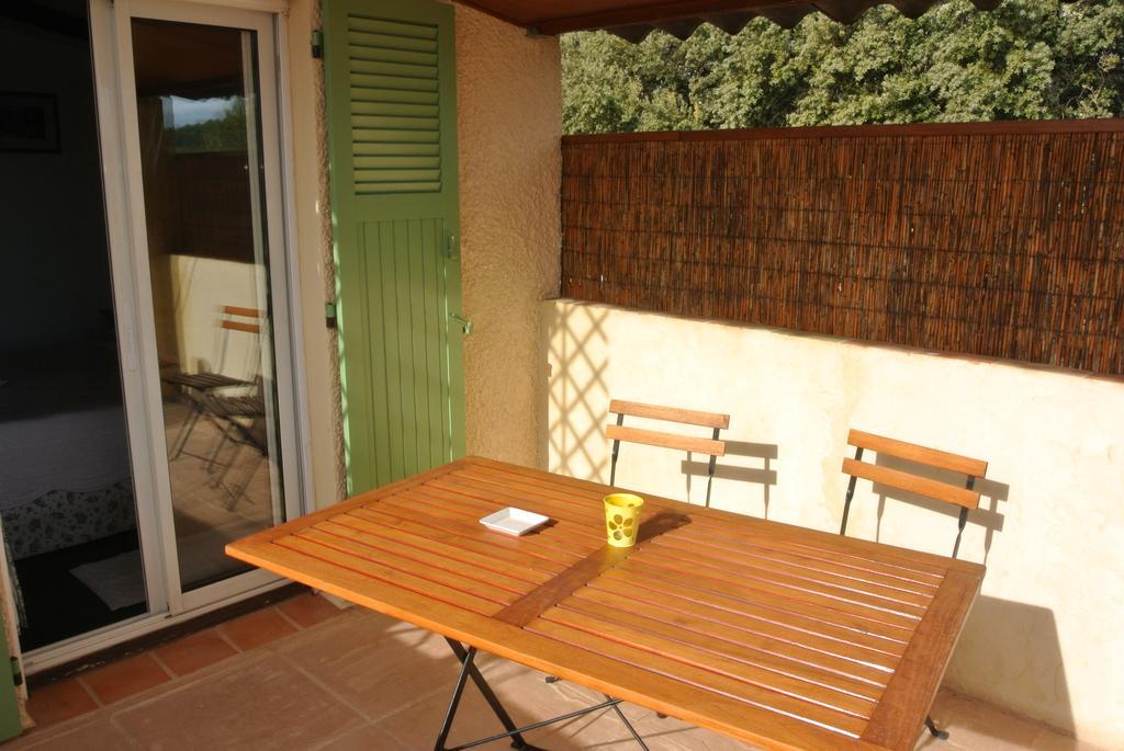 La Vieille Bastide Bed & Breakfast Flayosc Exterior photo