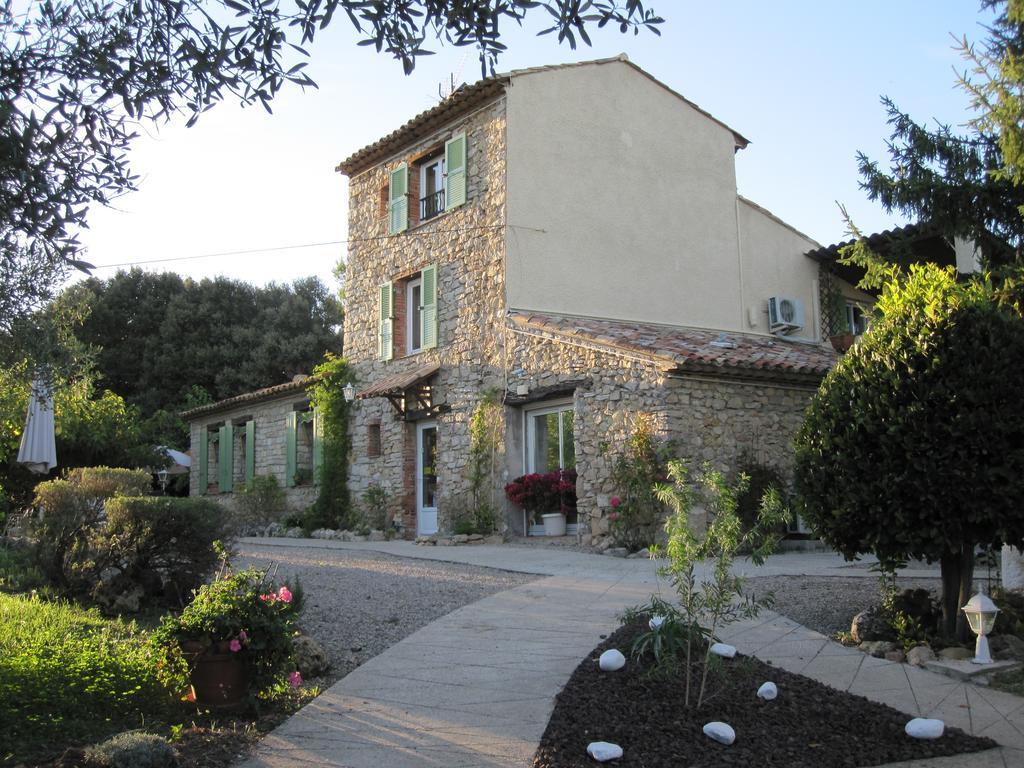 La Vieille Bastide Bed & Breakfast Flayosc Exterior photo